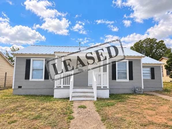 1702 Bell St, Sweetwater, TX 79556