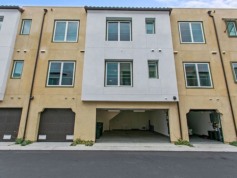 3440 Doheny Way — Photo 28