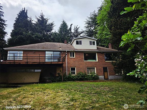 3rd image of 10652 Des Moines Memorial Drive S