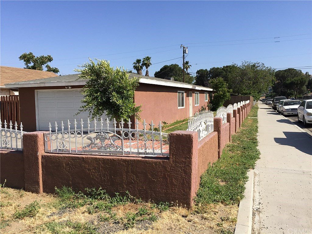 18809 9th St, Bloomington, CA 92316 | Zillow
