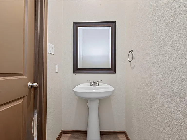 804 Pearl River Dr — Photo 21