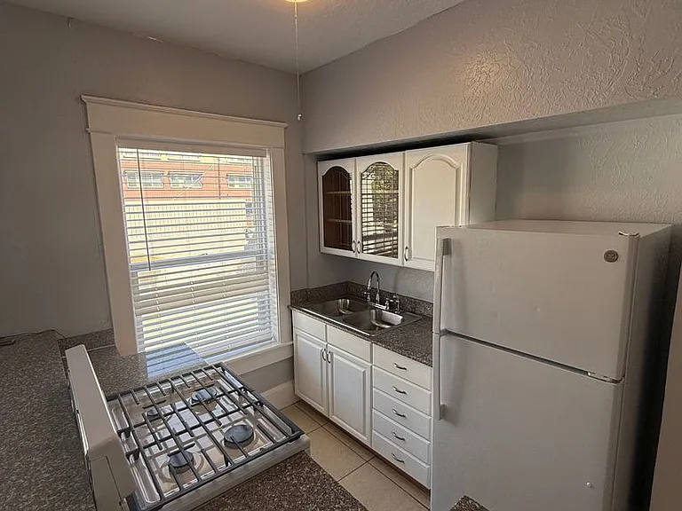 Jersey Apartments — Photo 2