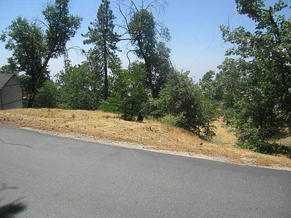 5th image of 55 Park Dr