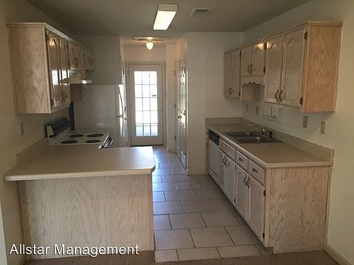 5th image of 1823 Eagle Shore Dr