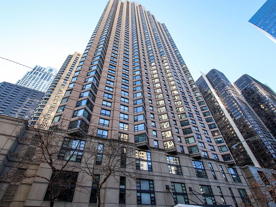 1st image of 401 E Ontario St APT 407