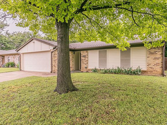 3rd image of 700 Panay Way Dr