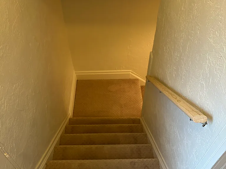 109 Capital Ave #2 — Photo 10