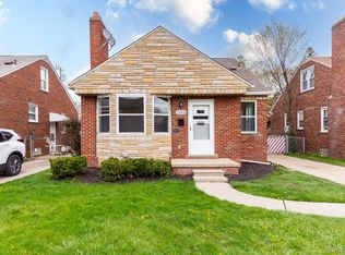 21468 Redmond Ave, Eastpointe, MI 48021