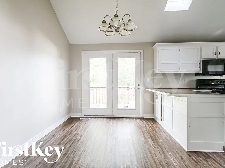 1603 S Concord Ct — Photo 4
