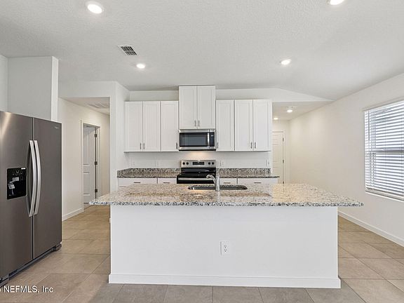 5th image of 7496 QUEENSGATE Circle