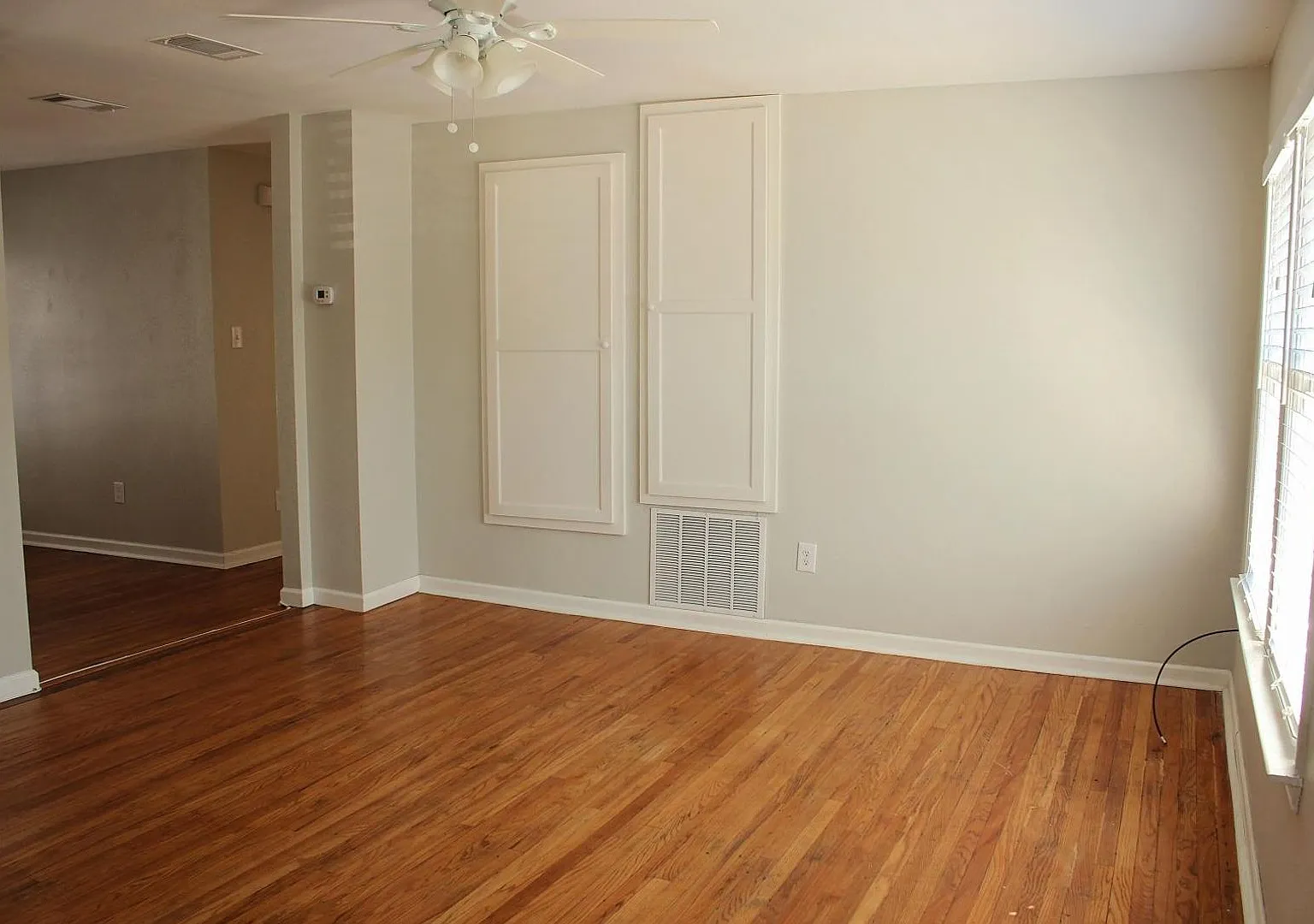 1419 Hurley — Photo 3