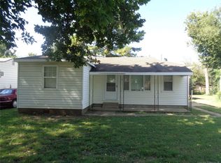 215 S Hereford Ave, Dewey, OK 74029