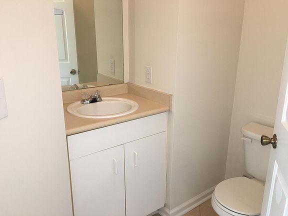 5th image of 1314 Rosewood Ln