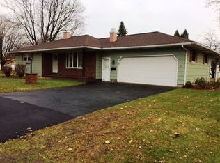 7 School St, Massena, NY 13662