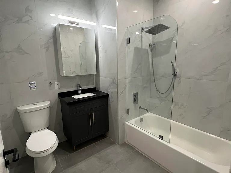 211 Baldwin Ave #207 — Photo 14