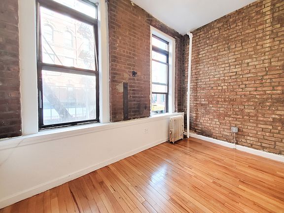 4th image of 109 Eldridge St #4F