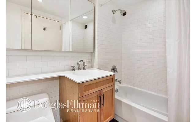 Rented by Douglas Elliman | media 5