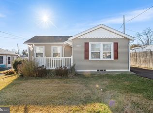 4948 Greenwood St, Brookhaven, PA 19015