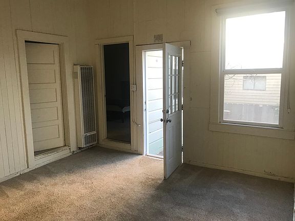5th image of 2116 Greenwich St #1/2
