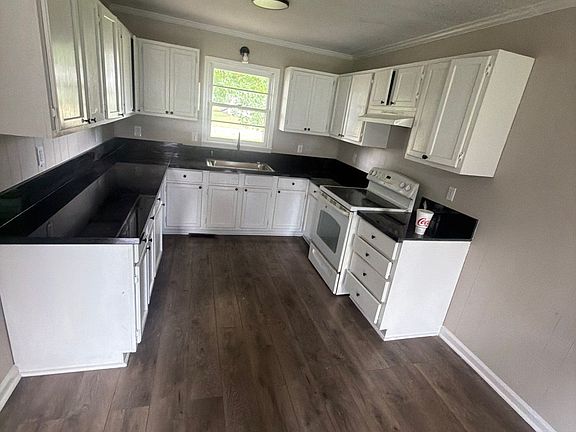 5th image of 1228 Old Brighton Rd