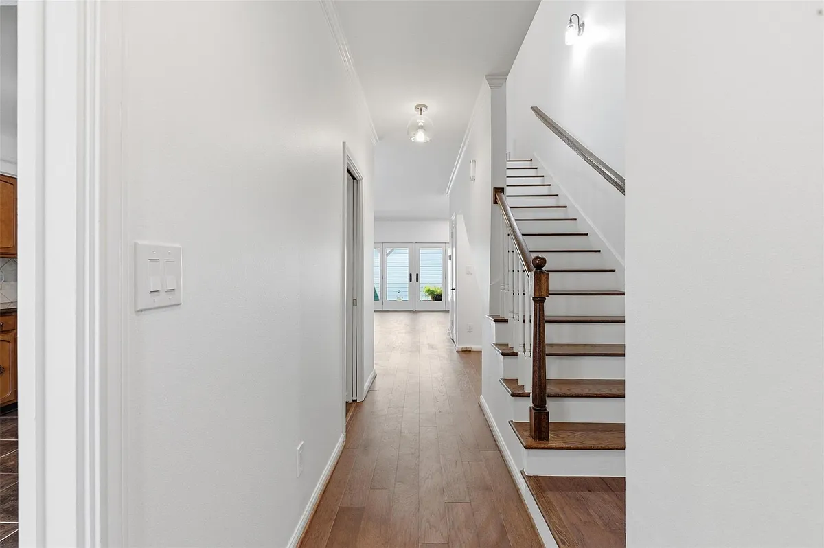 Building Photo - 8614 Oakford Dr