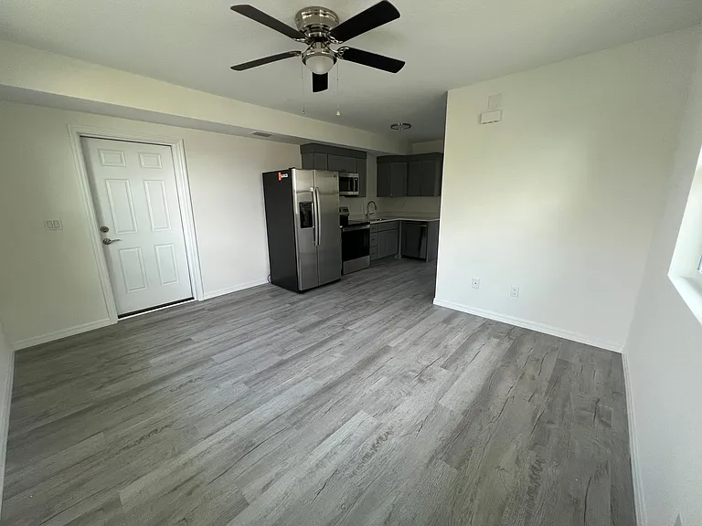 219 S Grandview Ave — Photo 41
