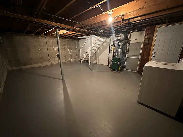 Full basement for tenant's exclusive use. An additional +/- 500 square feet.