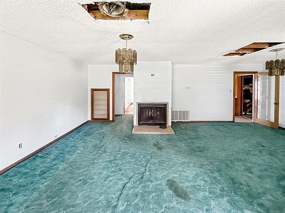 5th image of 613 22nd Ave N