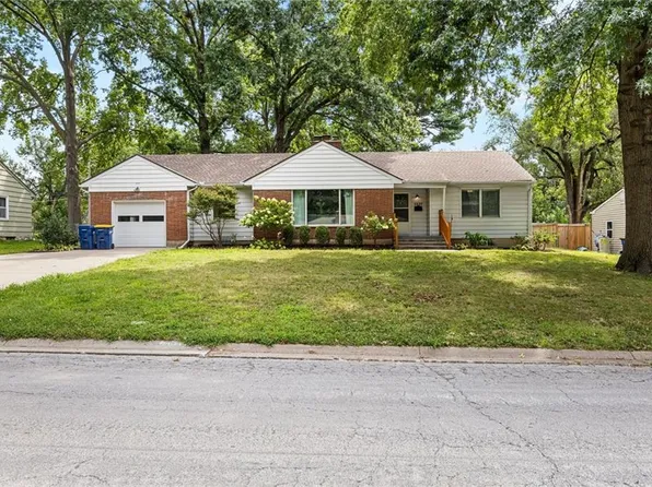 5627 Russell St, Mission, KS 66202