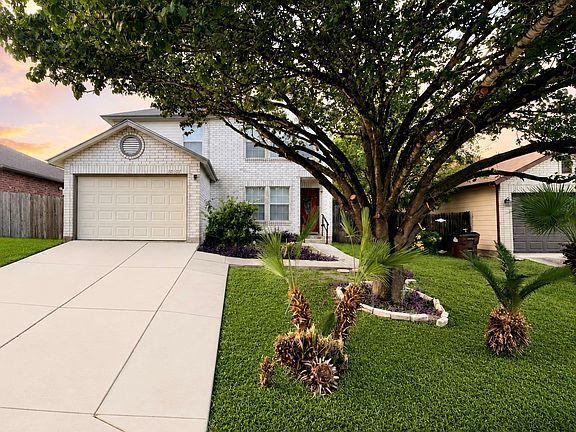 2nd image of 10107 Sunset Pl