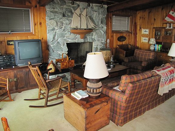 4th image of 11190 Algonquin Dr