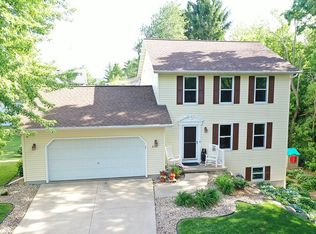 6107 Scotch Pine Way, Fitchburg, WI 53719