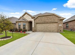 8220 Pine Meadows Dr, Fort Worth, TX 76244