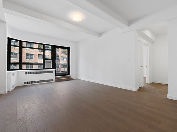3rd image of 340 E 52nd St Penthouse A