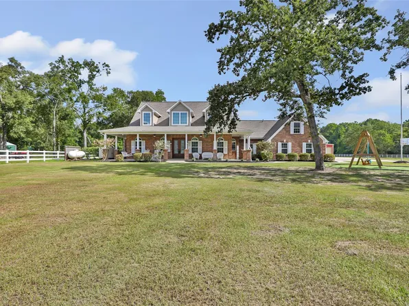1111 Valley Commons Dr, Huffman, TX 77336