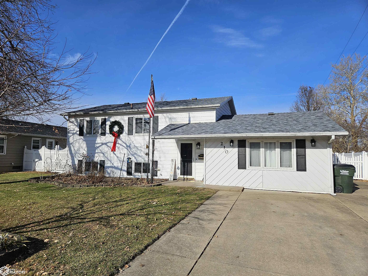 210 W Van Weiss Blvd photo 1