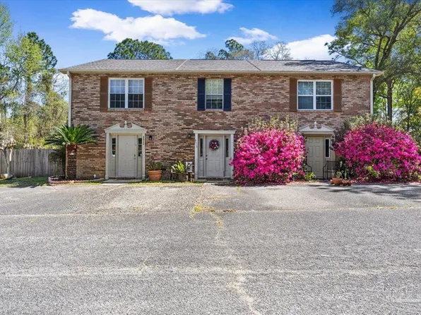 9020 Governors Place Ct, Pensacola, FL 32514