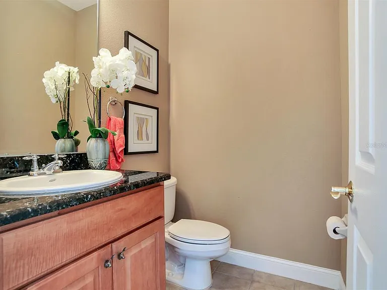 2303 Kensington Garden Ln — Photo 27