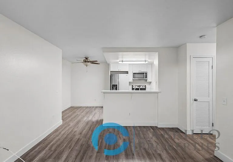 1016 Hornblend St #1 — Photo 9