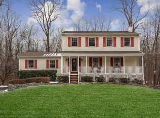 45 Flower Rd, Hopewell Junction, NY 12533