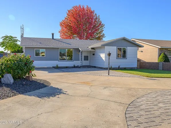 608 S Yakima Ave, Wapato, WA 98951