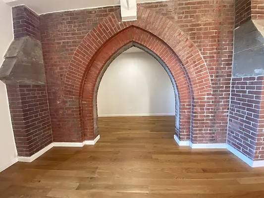 Rented by MySpaceNYC | media 44