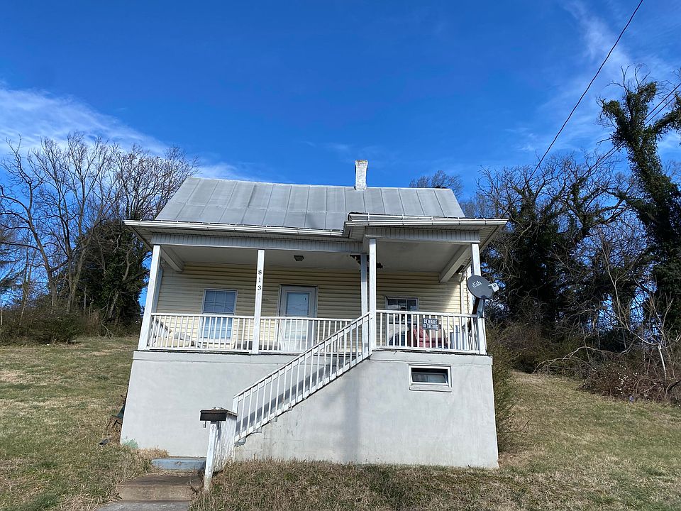 1st image of 813 Harrison Ave NW
