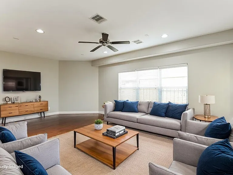 2403 Lacyberry St — Photo 4