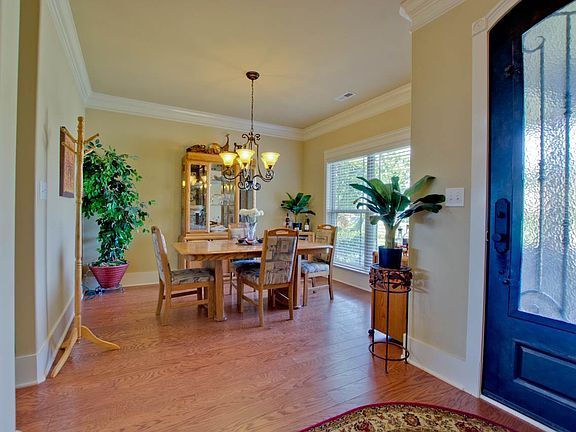 4th image of 18 Nandina Ln SW