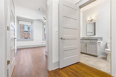 244 E Main St — Photo 17