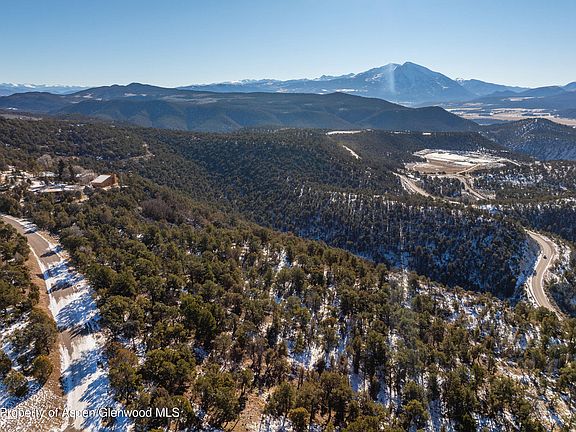 4th image of 361 Pinon Dr