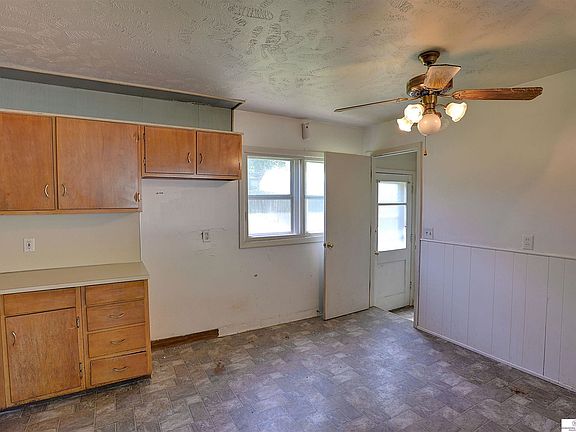 4th image of 9063 Westridge Dr