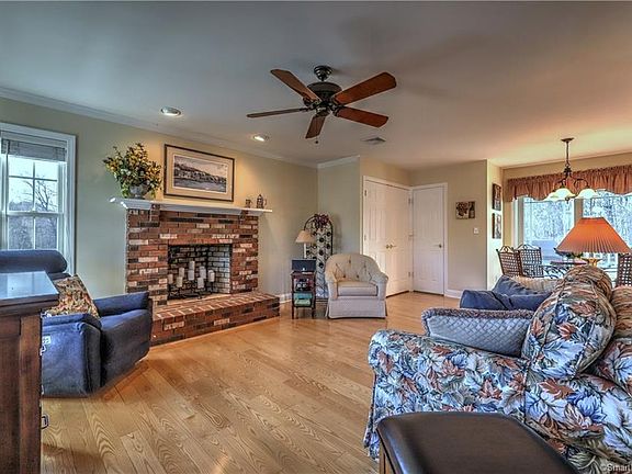 5th image of 73 Vista Dr