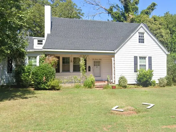 120 Janeway, Greenwood, SC 29649